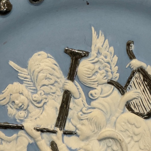 Vintage Handmade Ceramic Wedgwood Angels Plaque Signed - Picture 6 of 9